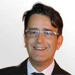 Nikolas Tsiartas, Steuerfachangestellter